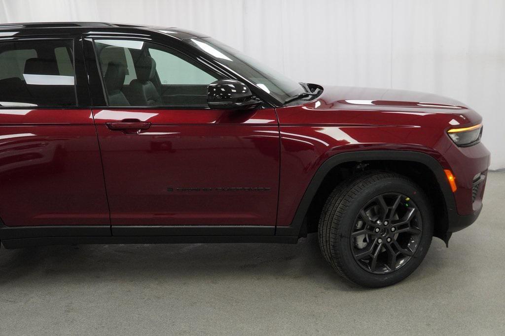 new 2025 Jeep Grand Cherokee car, priced at $45,985
