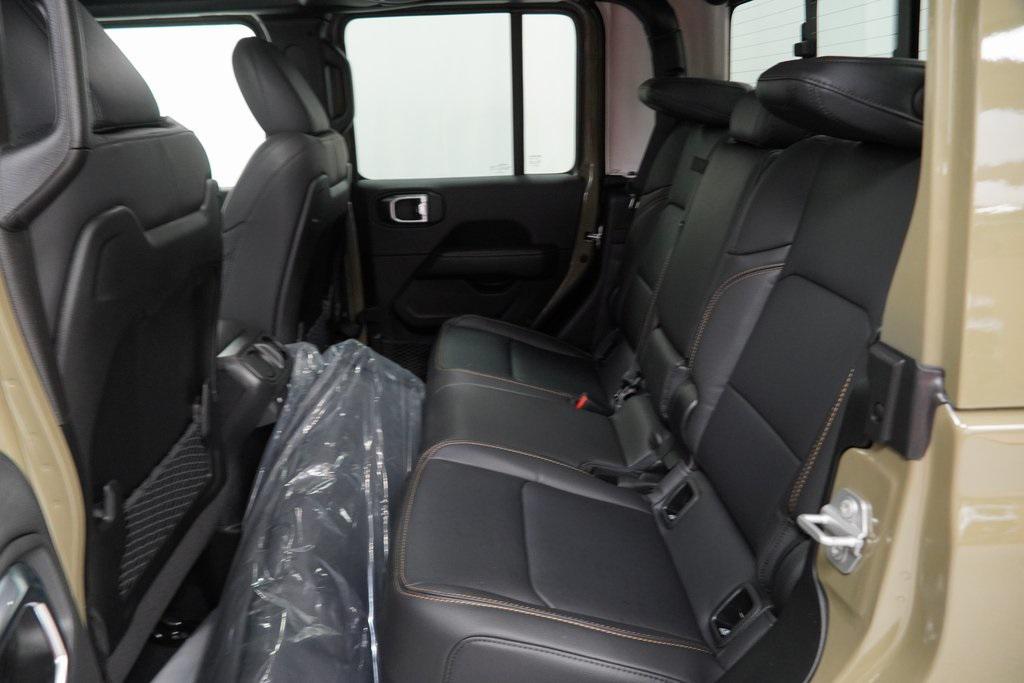 new 2025 Jeep Gladiator car, priced at $40,490