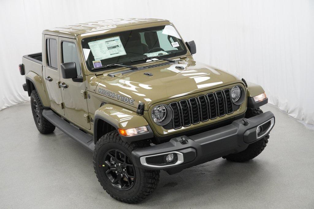 new 2025 Jeep Gladiator car, priced at $40,490