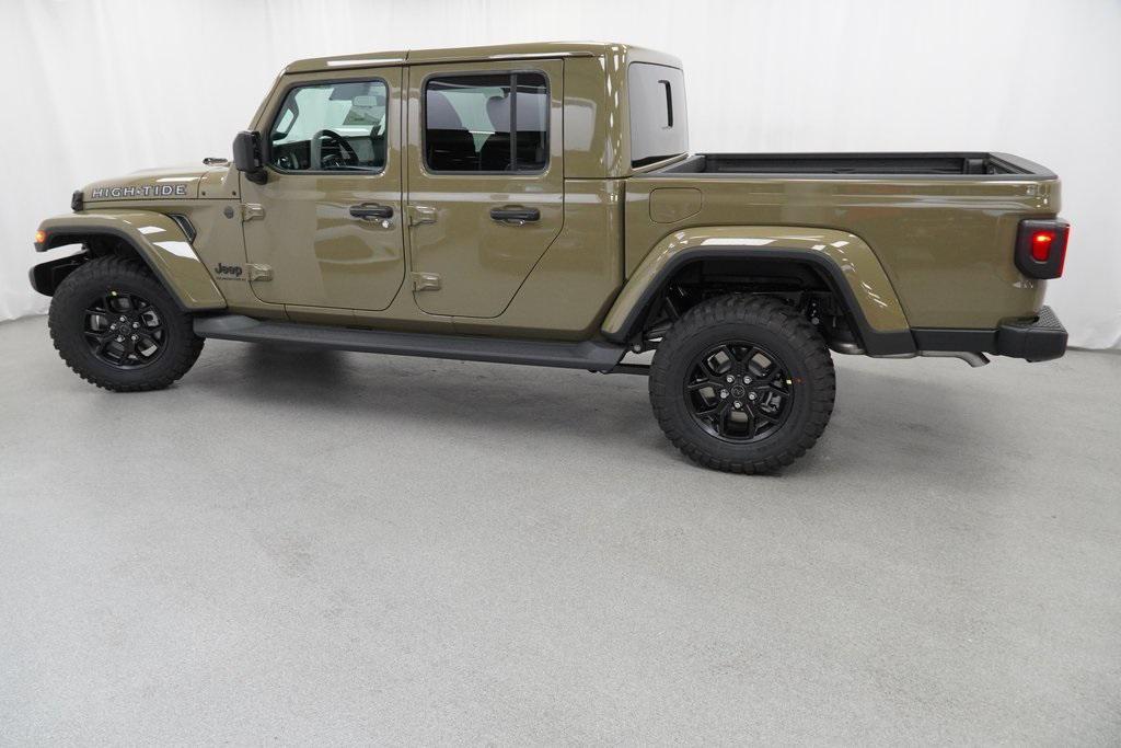 new 2025 Jeep Gladiator car, priced at $40,490