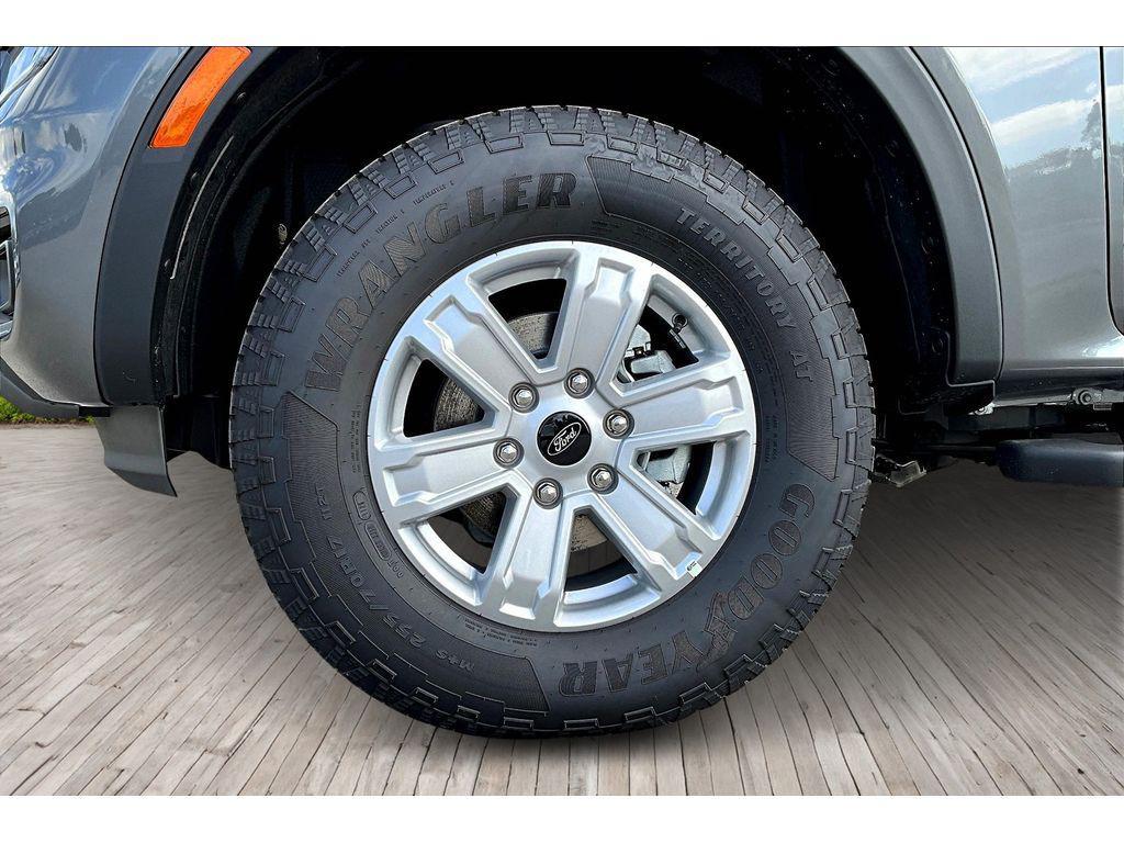 new 2025 Ford Ranger car, priced at $37,400