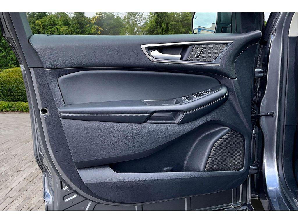 used 2022 Ford Edge car, priced at $18,200