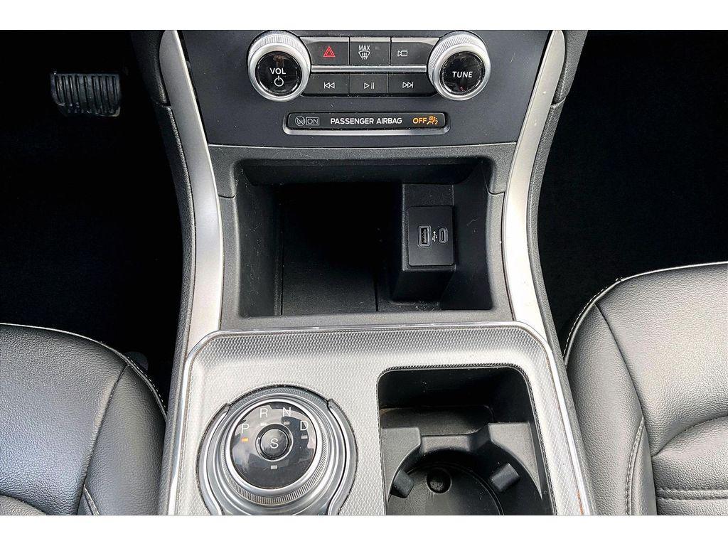 used 2022 Ford Edge car, priced at $18,200