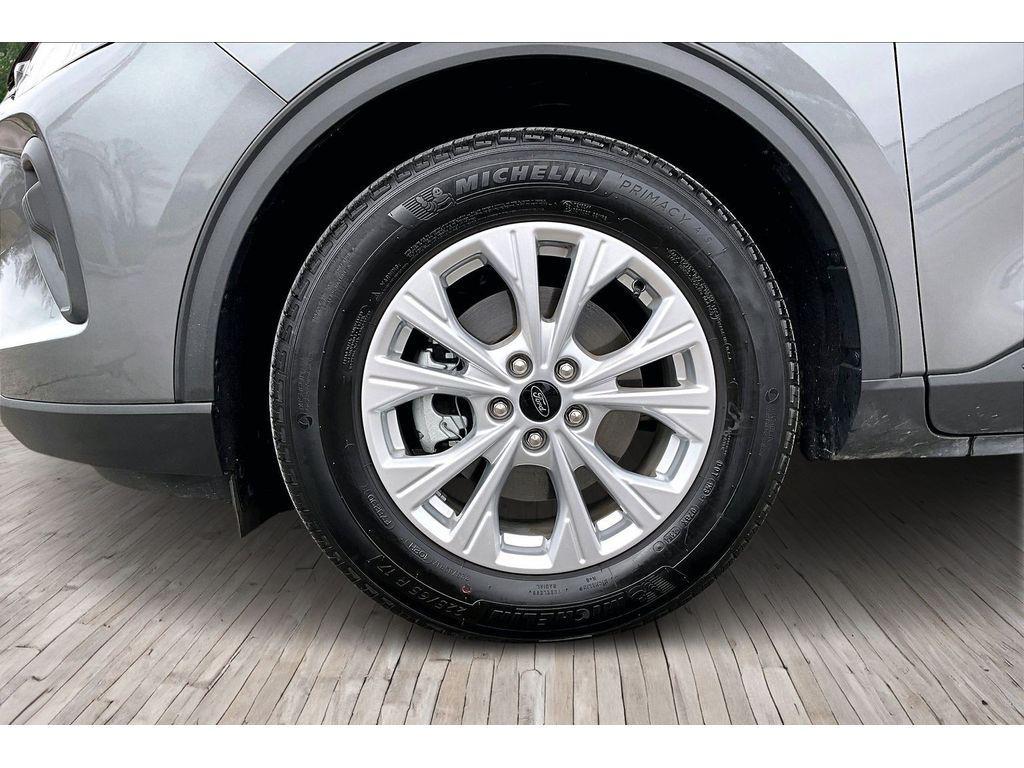 used 2025 Ford Escape car, priced at $24,400