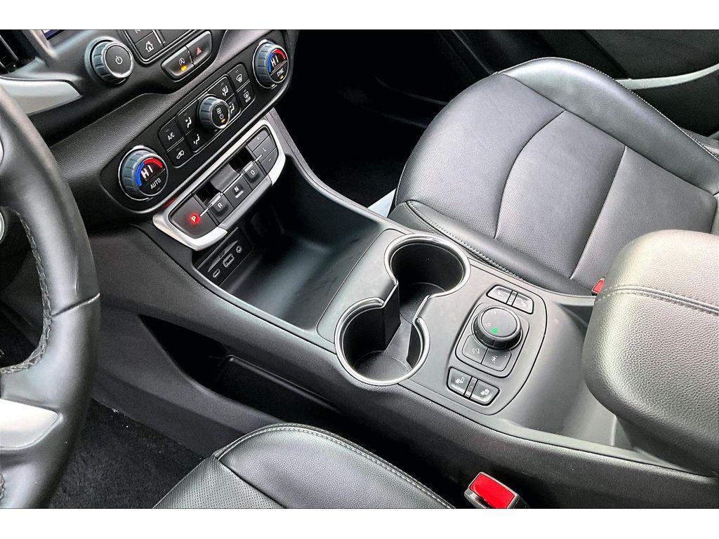 used 2024 GMC Terrain car, priced at $23,400