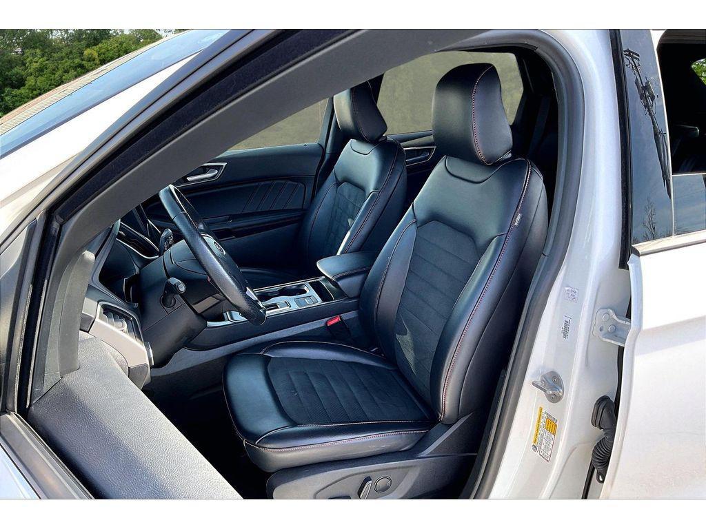 used 2024 Ford Edge car, priced at $28,740