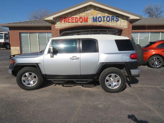 used 2008 Toyota FJ Cruiser car, priced at $17,990