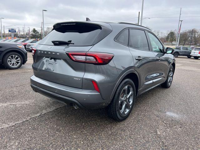 used 2023 Ford Escape car, priced at $24,962