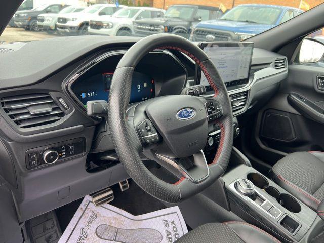 used 2023 Ford Escape car, priced at $24,962
