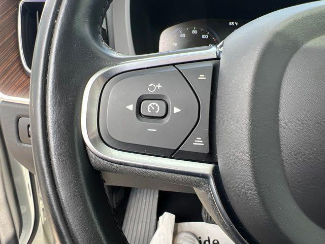 used 2021 Volvo XC60 car, priced at $27,622