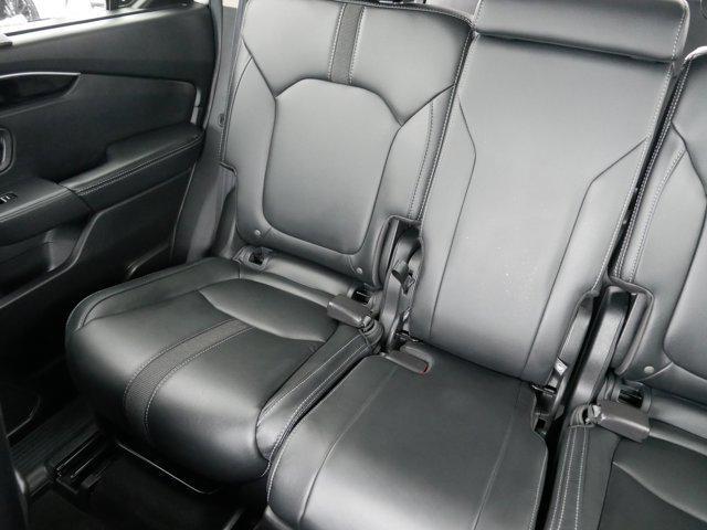 used 2025 Honda Pilot car, priced at $39,690