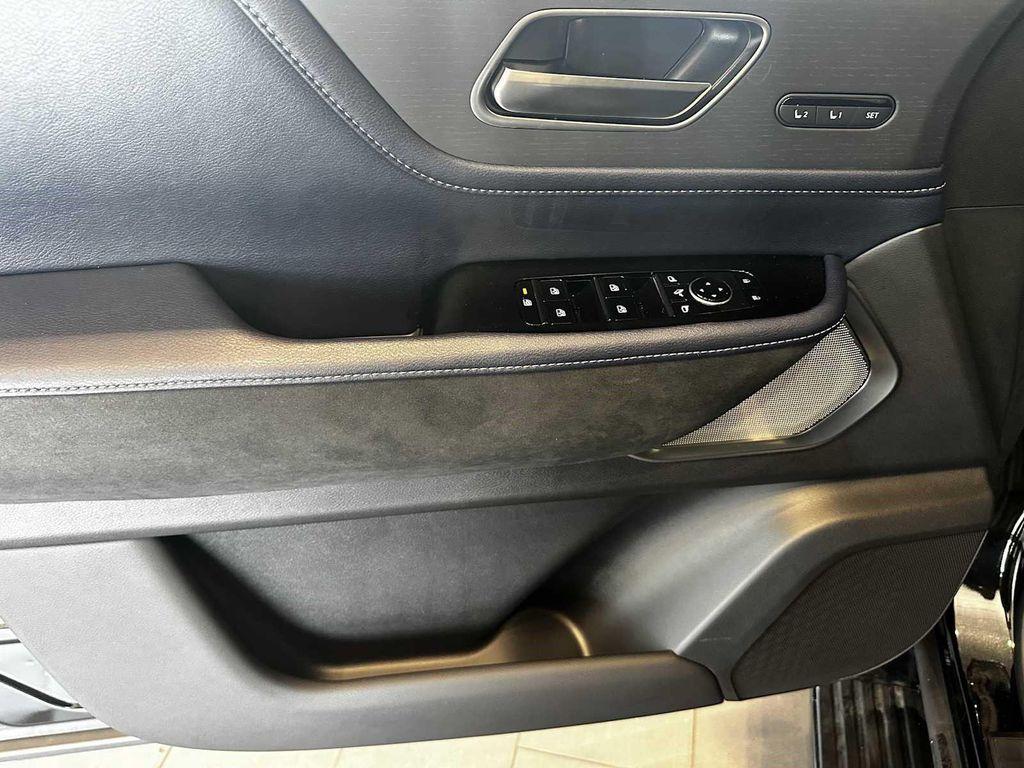 new 2027 INFINITI QX80 car, priced at $109,445
