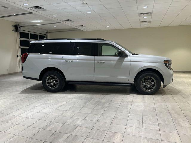 new 2025 Ford Expedition Max car, priced at $62,082