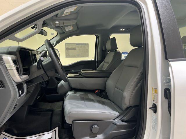 new 2025 Ford F-250 car, priced at $59,339