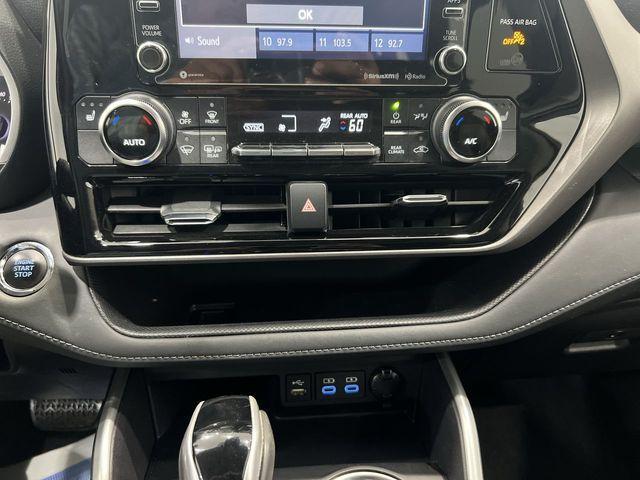 used 2022 Toyota Highlander car, priced at $29,690