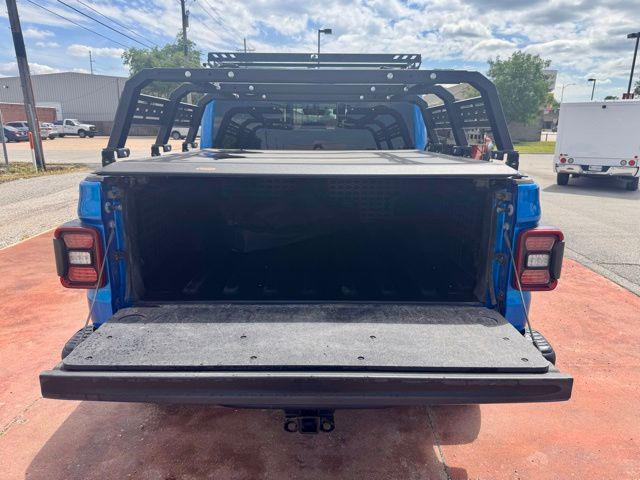 used 2021 Jeep Gladiator car, priced at $39,187