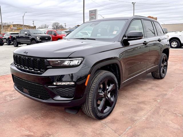 new 2025 Jeep Grand Cherokee car, priced at $56,160