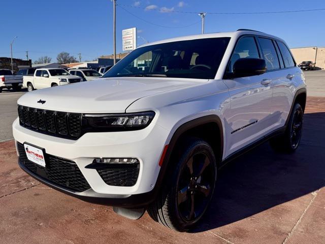 new 2025 Jeep Grand Cherokee car, priced at $47,750