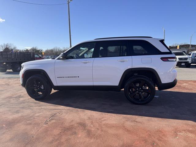 new 2025 Jeep Grand Cherokee car, priced at $47,750
