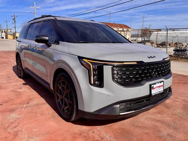 used 2025 Kia Carnival Hybrid car, priced at $40,558