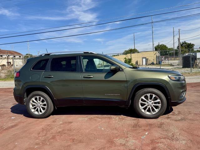 used 2020 Jeep Cherokee car, priced at $11,227