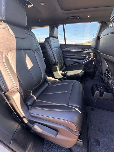 used 2025 Jeep Grand Cherokee L car, priced at $49,567