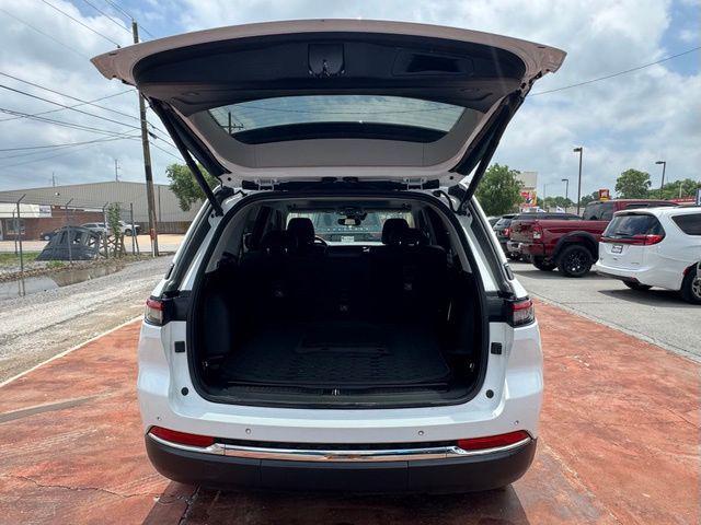 used 2022 Jeep Grand Cherokee car, priced at $27,846
