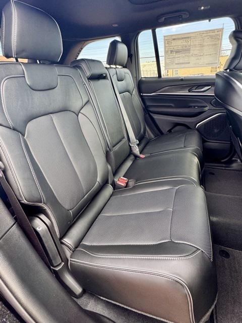 new 2025 Jeep Grand Cherokee car, priced at $62,750