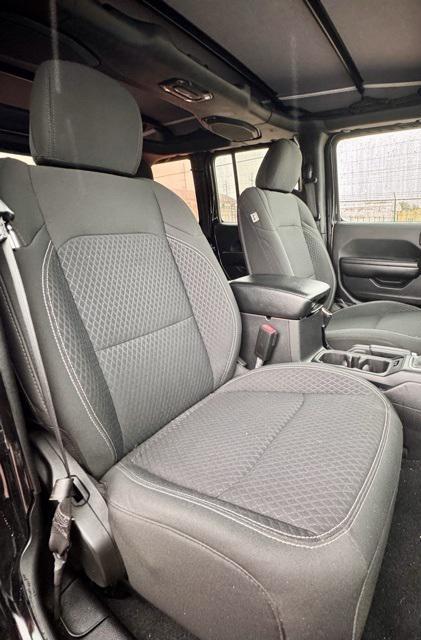 used 2021 Jeep Wrangler Unlimited car, priced at $29,373