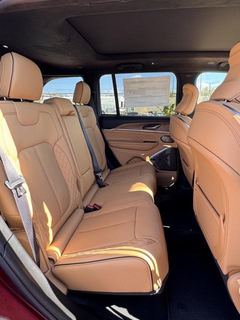 new 2025 Jeep Grand Cherokee car, priced at $64,750