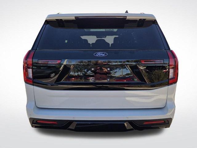 used 2025 Ford Expedition car, priced at $76,924