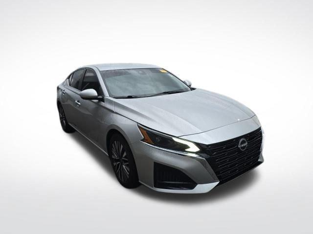 used 2023 Nissan Altima car, priced at $17,403