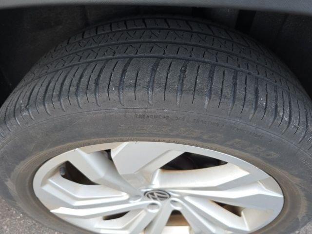 used 2021 Volkswagen Atlas Cross Sport car, priced at $20,580