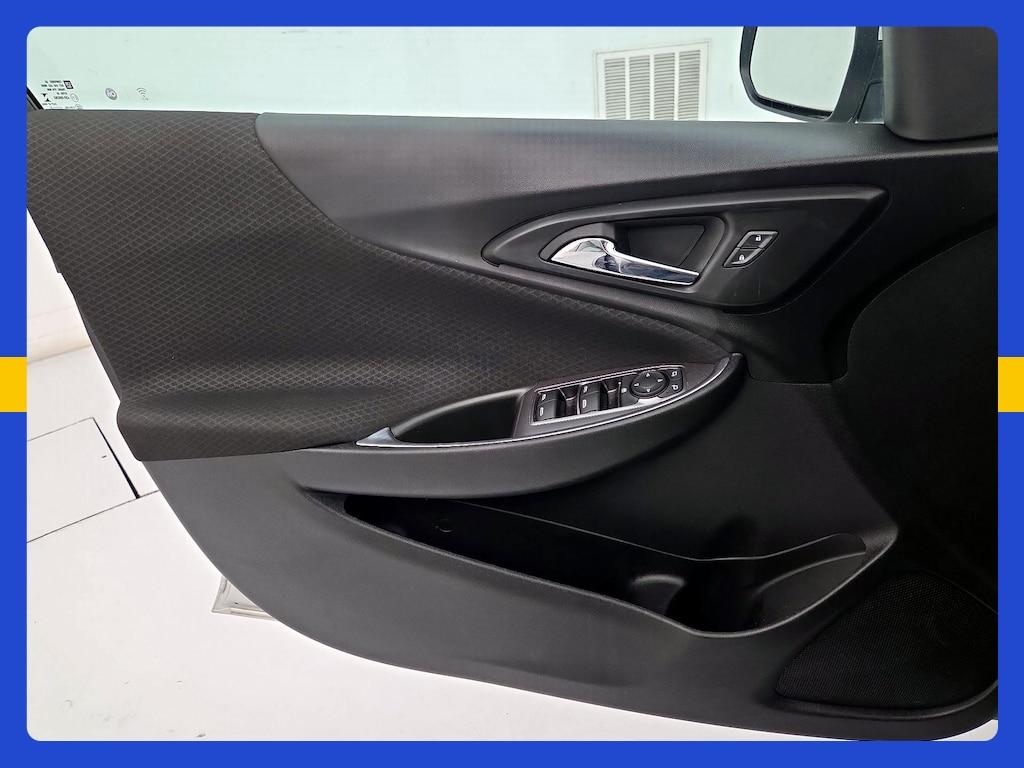 used 2022 Chevrolet Malibu car, priced at $18,998