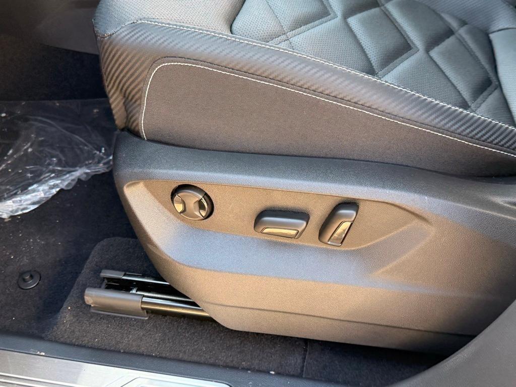 new 2026 Volkswagen Atlas Cross Sport car, priced at $44,551