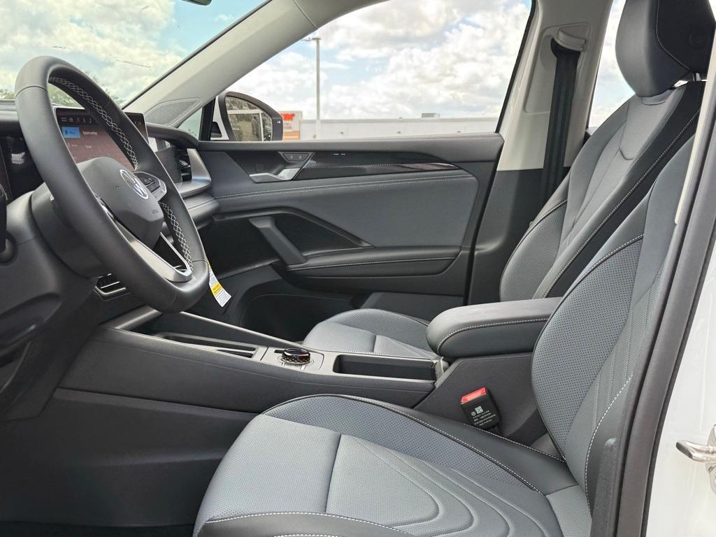 new 2025 Volkswagen Tiguan car, priced at $33,665