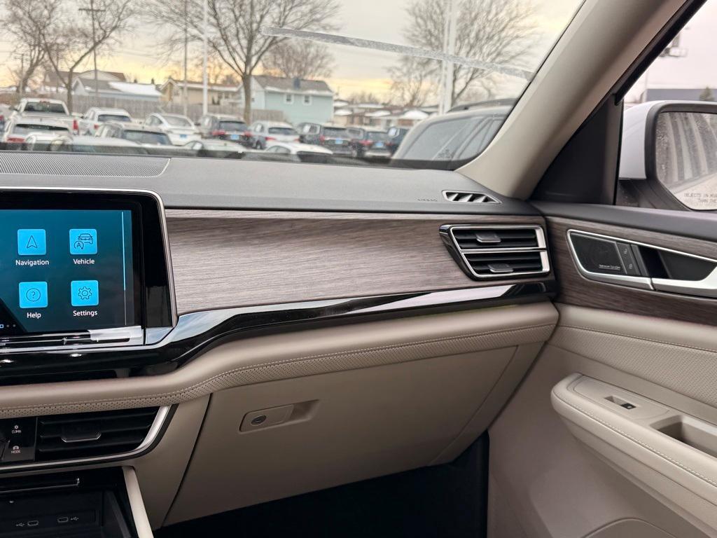 new 2026 Volkswagen Atlas car, priced at $53,251