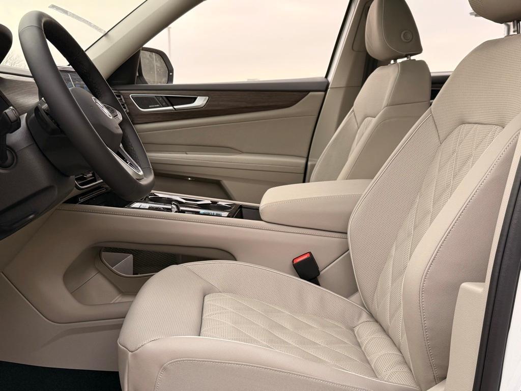 new 2026 Volkswagen Atlas car, priced at $53,251