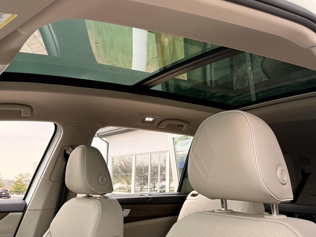 new 2026 Volkswagen Atlas car, priced at $53,251