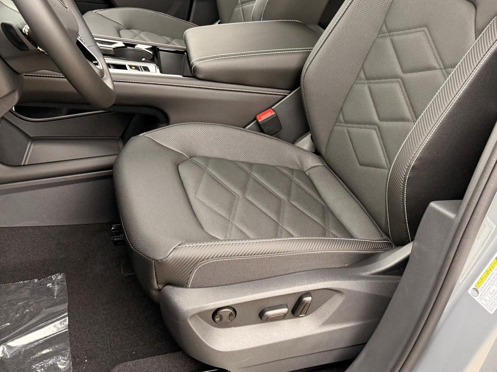 new 2026 Volkswagen Atlas Cross Sport car, priced at $44,652