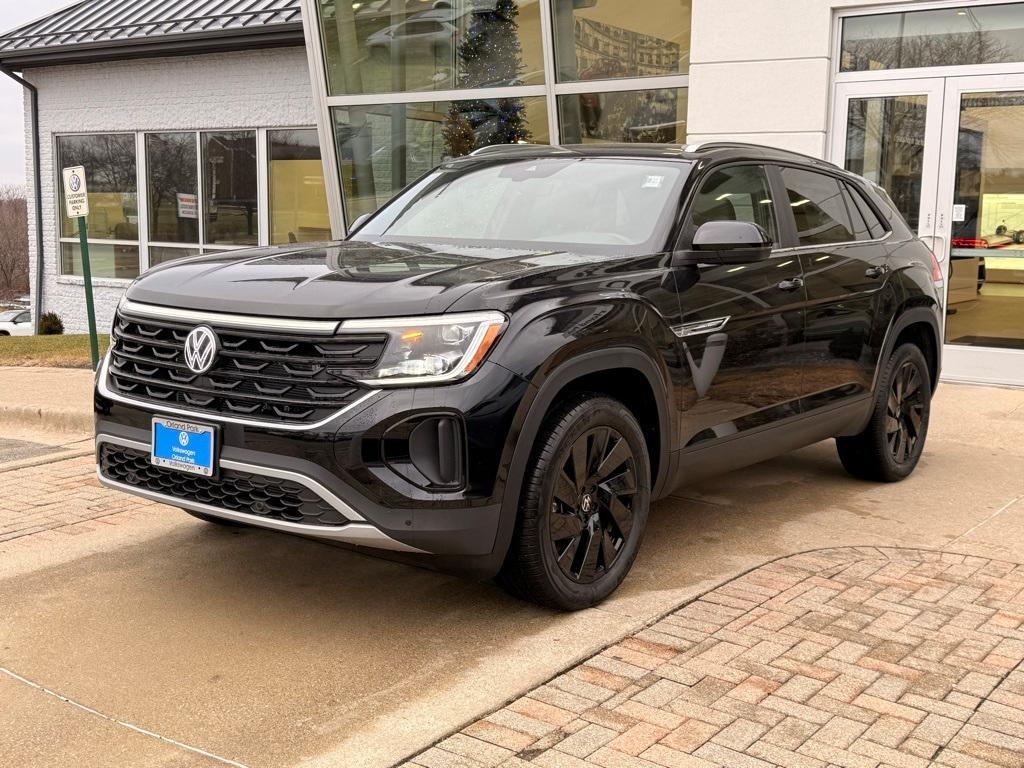 new 2026 Volkswagen Atlas Cross Sport car, priced at $44,215