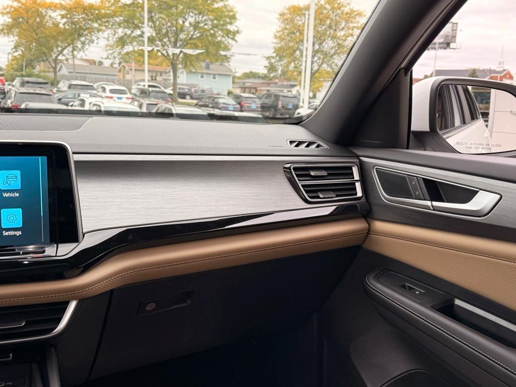 new 2026 Volkswagen Atlas Cross Sport car, priced at $45,052