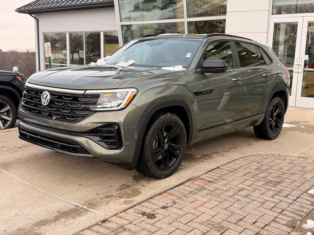 new 2026 Volkswagen Atlas Cross Sport car, priced at $48,605