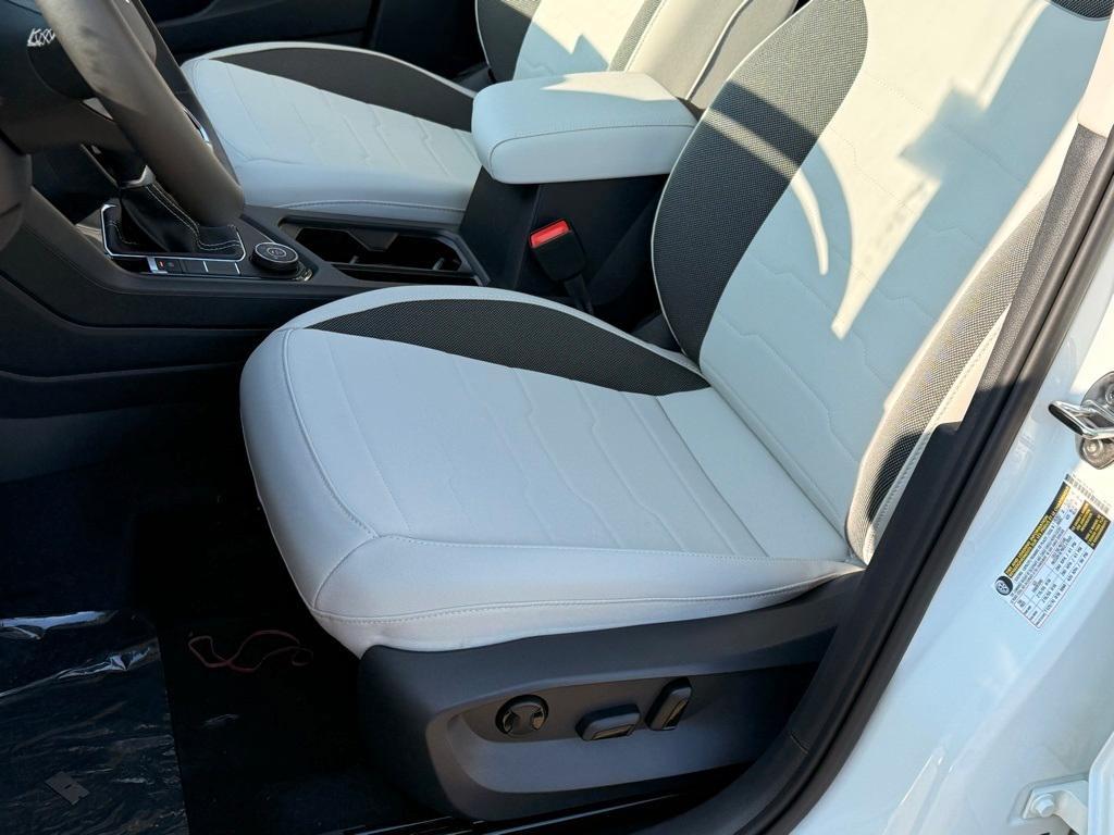 new 2026 Volkswagen Taos car, priced at $32,851