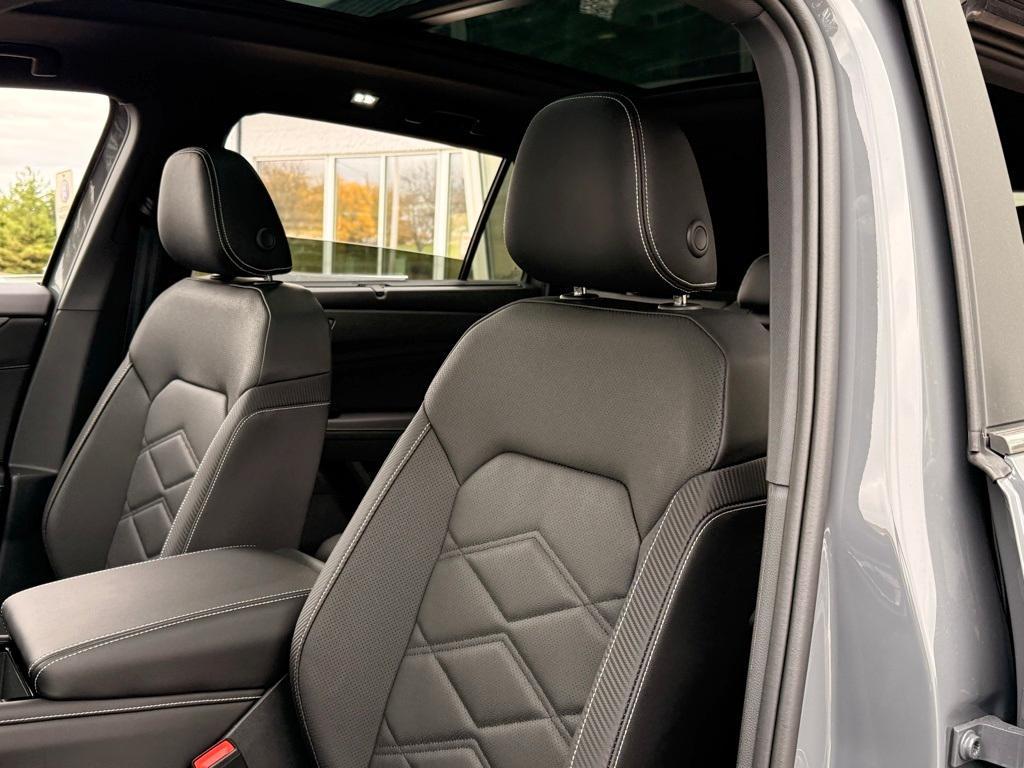 new 2026 Volkswagen Atlas Cross Sport car, priced at $44,140