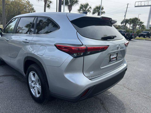 used 2024 Toyota Highlander car, priced at $38,998