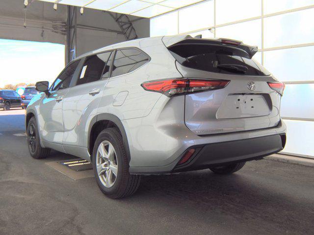 used 2023 Toyota Highlander car, priced at $28,998