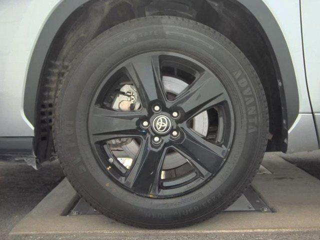 used 2023 Toyota Highlander car, priced at $28,998