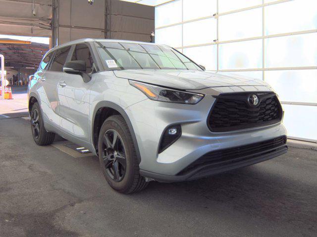 used 2023 Toyota Highlander car, priced at $28,998