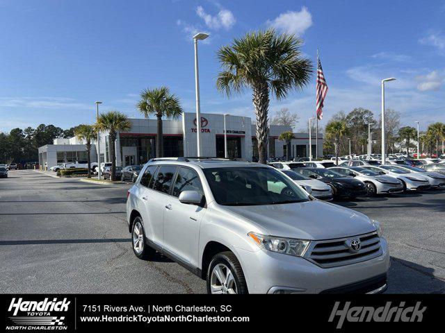 used 2013 Toyota Highlander car, priced at $13,998